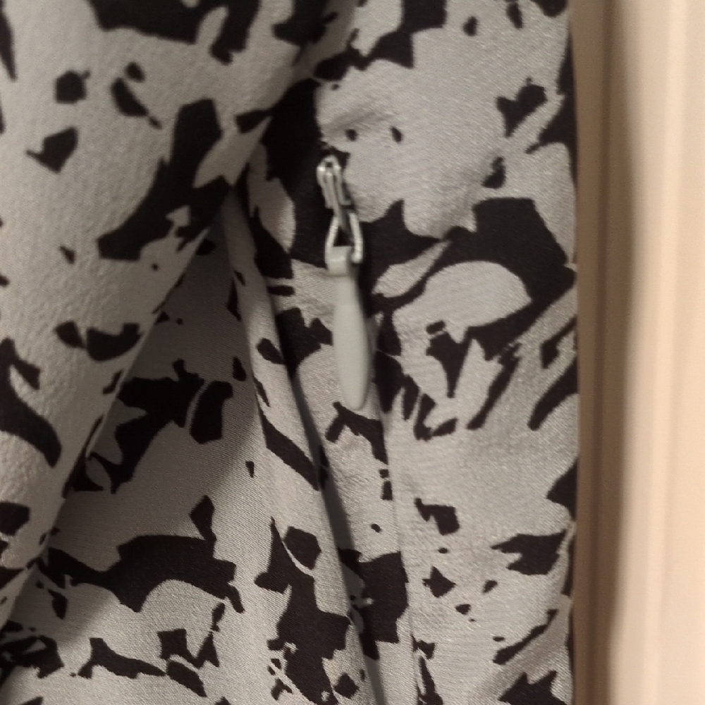 Silk Club Monaco Black and White Floral Long Sleeve Dress - Picture 6 of 7